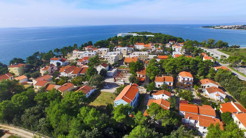 Sara Apartments Petrčane Kültér fotó