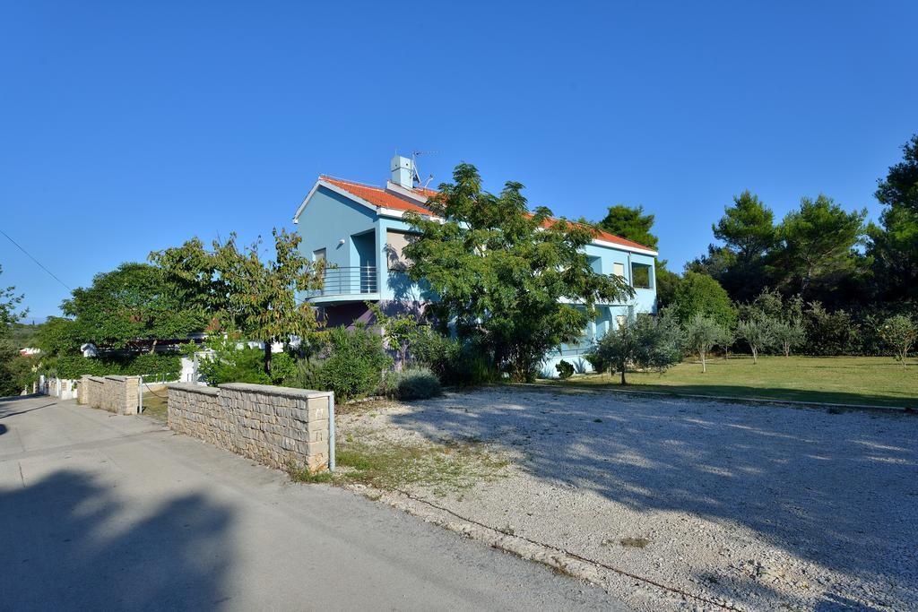 Sara Apartments Petrčane Kültér fotó