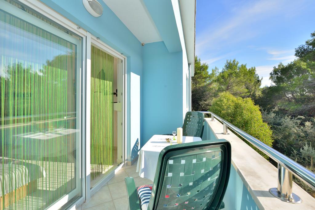 Sara Apartments Petrčane Szoba fotó