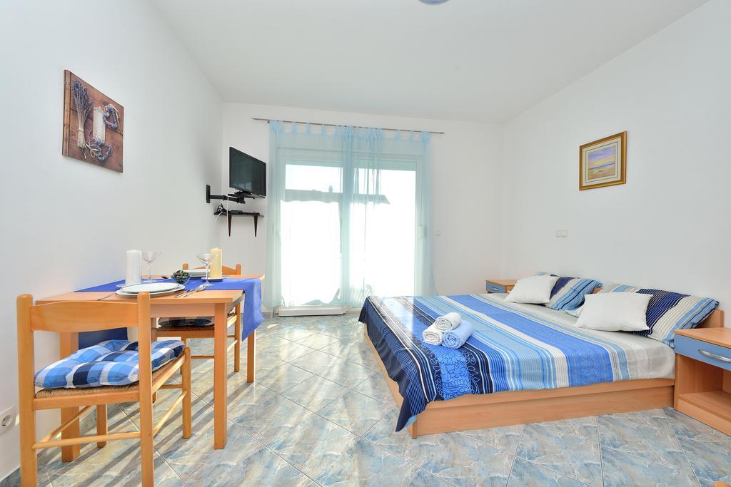Sara Apartments Petrčane Szoba fotó